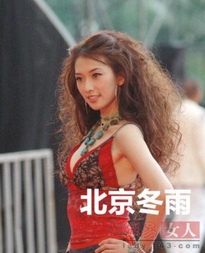 湖州女孩爆料新闻视频播放,揭秘事件背后真相